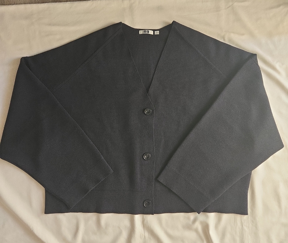 LEMAIRE X Uniqlo Merino-Blend Cropped Long-Sleeve Cardigan - Picture 3 of 7